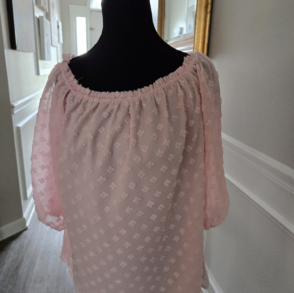 Relaxed Pink Smocked Blouse with Short Sleeves